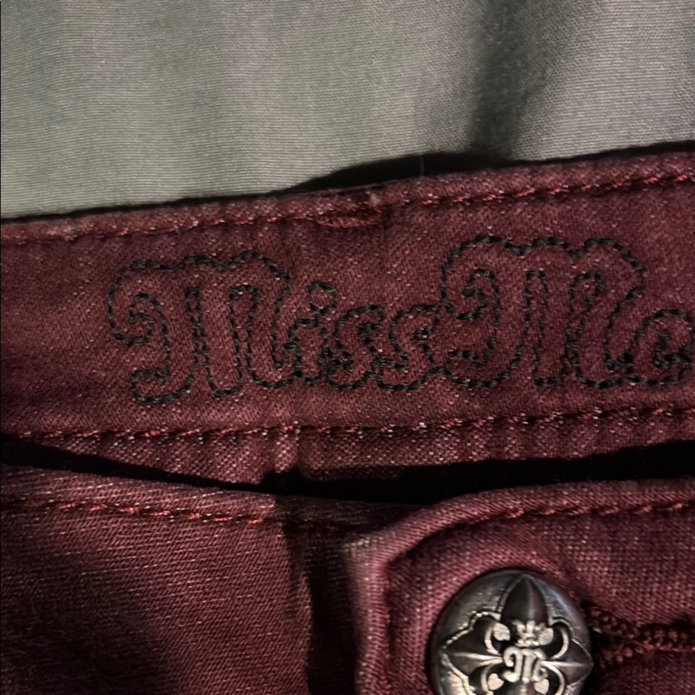 Miss Me Women's Embellished Burgundy cut off Shorts - Picture 4 of 4